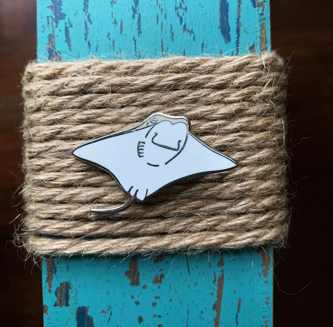 cownose ray pin