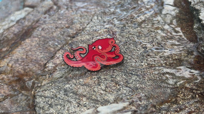 Giant Pacific Octopus enamel pin • Patreon exclusive