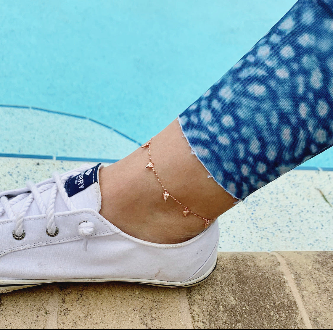 shark tooth anklet • rose gold